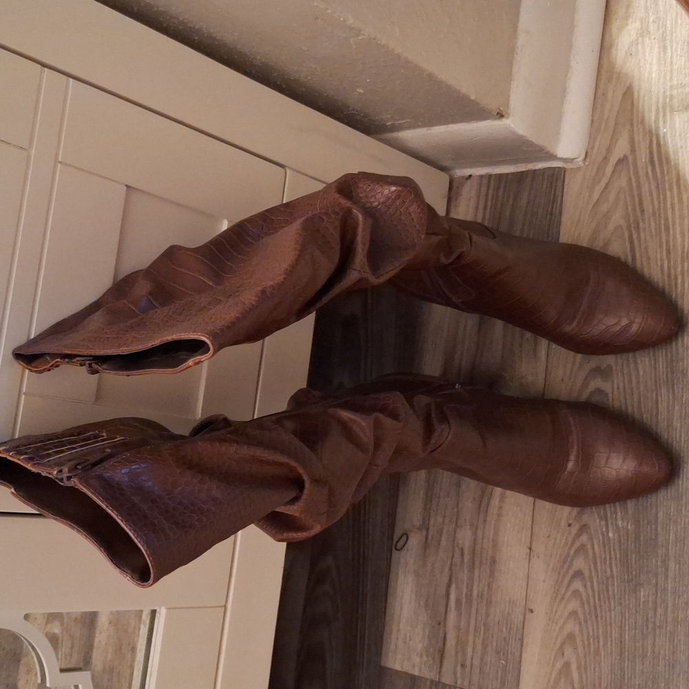 Knee high leather boots